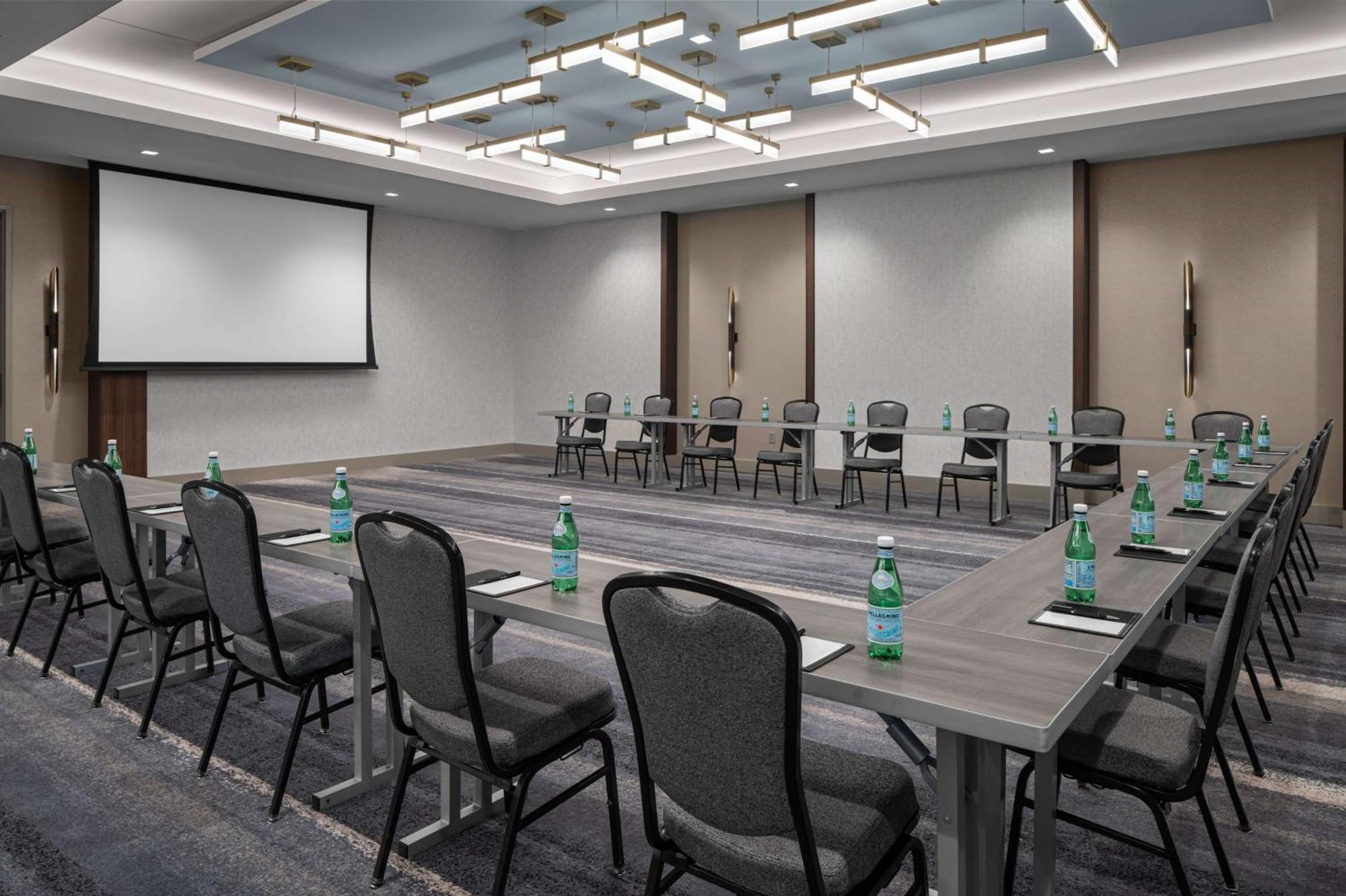 Hotel West & Main Conshohocken, Tapestry Collection Hilton Luaran gambar